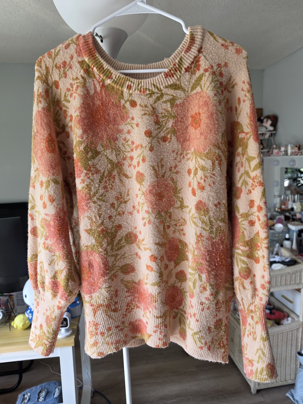 LC Lauren Conrad Peach Floral Crewneck Sweater